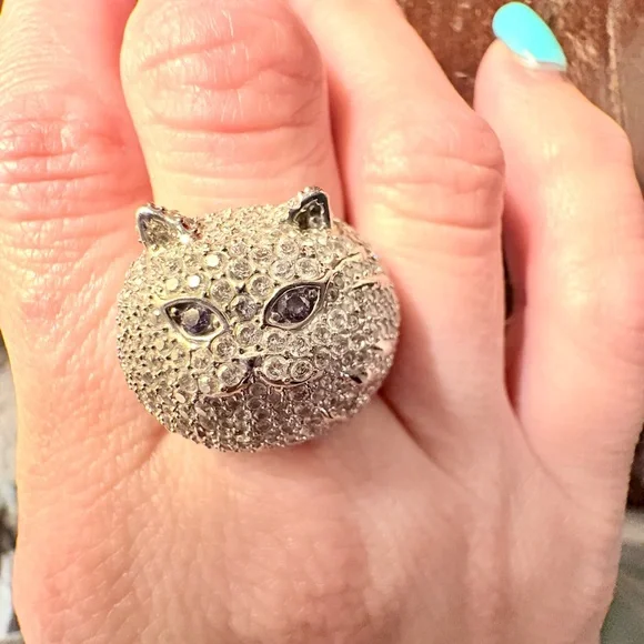 Silver Cat Face Ring - Picture 5 of 5
